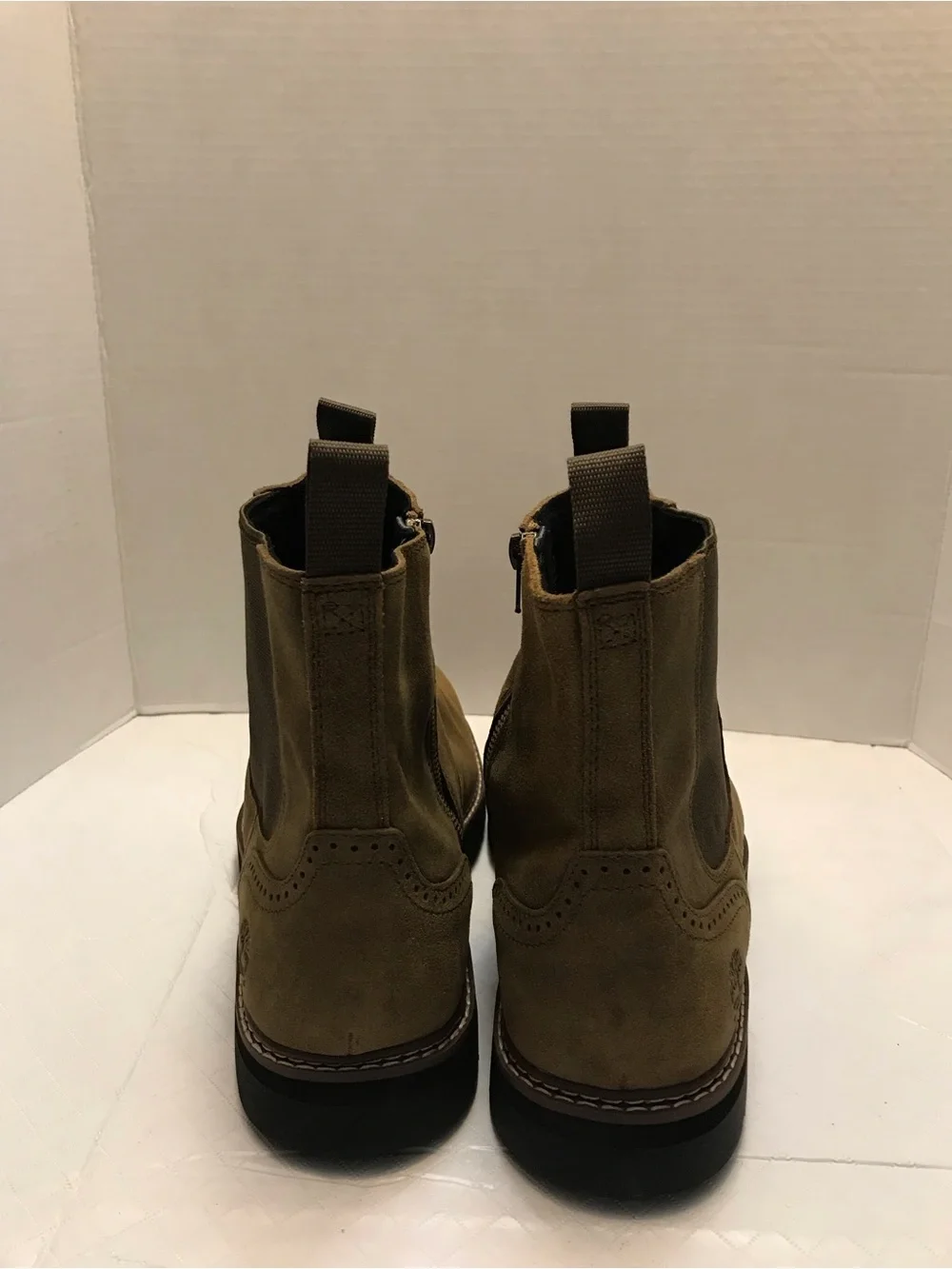 Timberland Men's Chukka Boots in Olive Green Suede